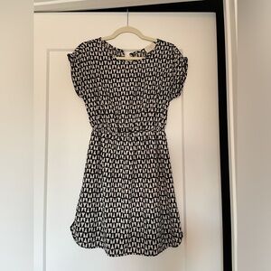 Black and cream pattern short Everly dress - Size S